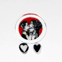 Load image into Gallery viewer, Jason Lee x Tara Roberts The Art Of Kissing Coin Set
