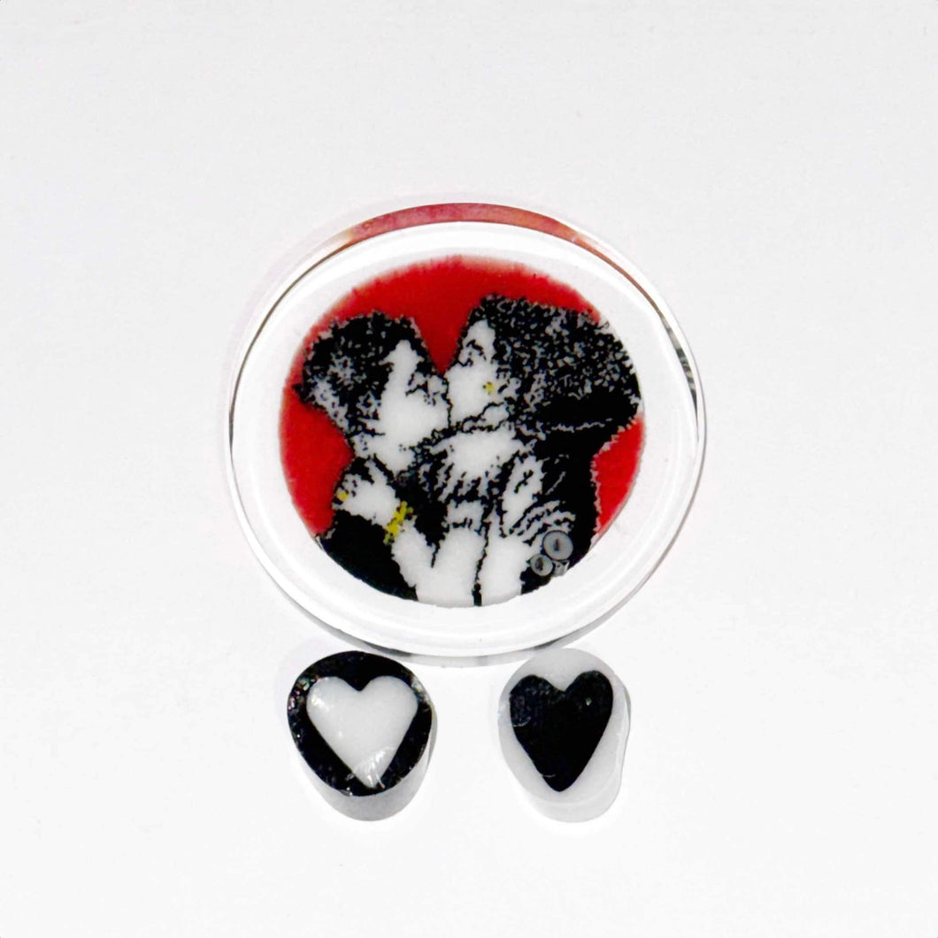 Jason Lee x Tara Roberts The Art Of Kissing Coin Set