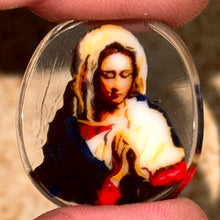 Load image into Gallery viewer, DH Colwell Virgin in Prayer Coin
