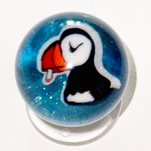 Load image into Gallery viewer, Keys Glass Puffin Marble
