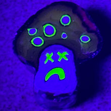 Load image into Gallery viewer, Stephen Boehme Mushroom End Cane
