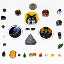 Load image into Gallery viewer, Tara Roberts x Firefox Glass Wolf Coin Set
