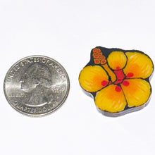 Load image into Gallery viewer, Dapo Glass Hibiscus Flower Coin
