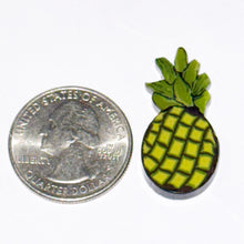 Load image into Gallery viewer, Dapo Glass Pineapple Coin
