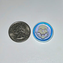 Load image into Gallery viewer, Mathieu Grodet Glass Skull Coin
